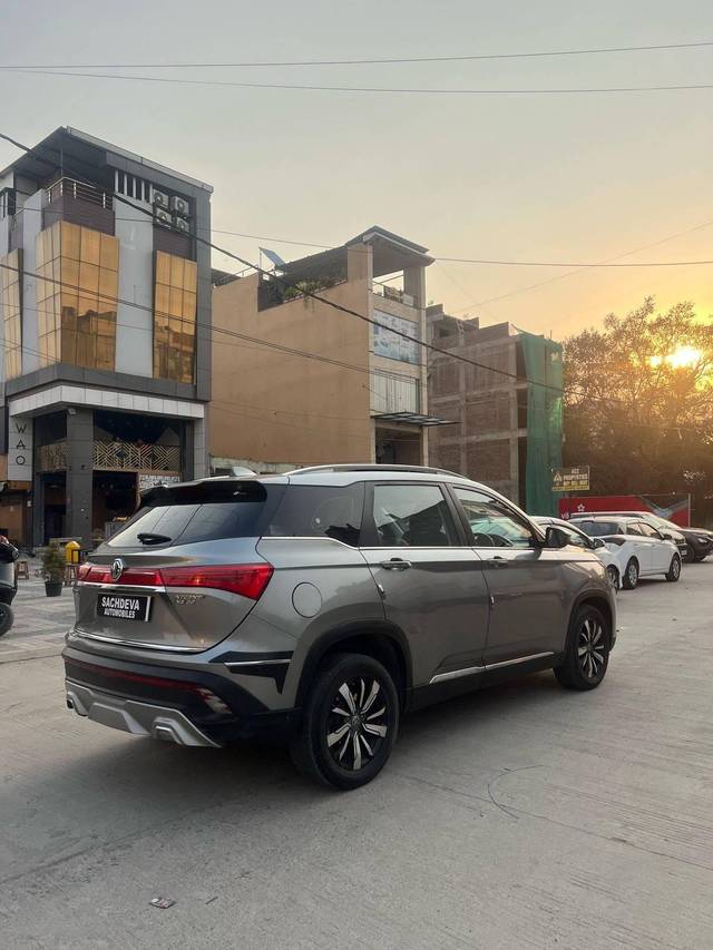 https://images10.gaadi.com/usedcar_image/4529518/original/processed_de35f845ab4f4dd6dc129ffda23bf7d6.jpg?imwidth=6401