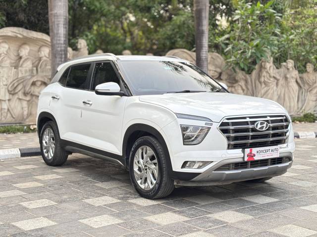 https://images10.gaadi.com/usedcar_image/4529523/original/processed_b19c7be7bab7ac82973a9773d7a3c757.jpg?imwidth=6400