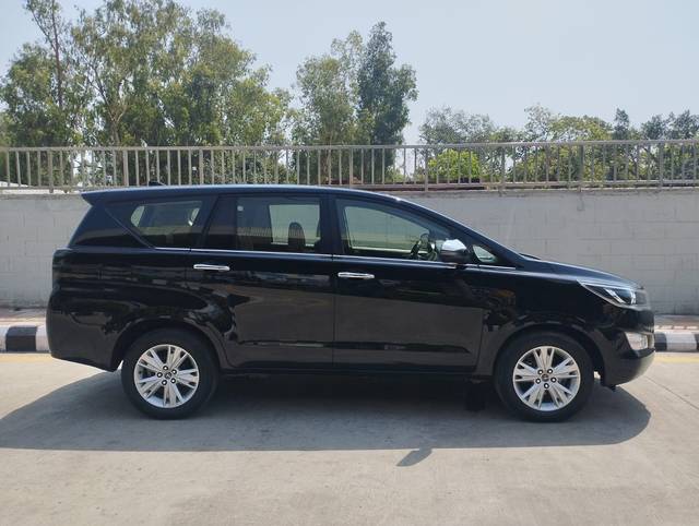 https://images10.gaadi.com/usedcar_image/4529531/original/5ca91dcab559da1aea8c67a1c5ca3da4.jpg?imwidth=6401