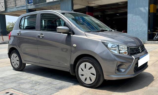 https://images10.gaadi.com/usedcar_image/4529543/original/processed_e0aff6272ade9d4fa1e57930e4f8e713.jpg?imwidth=6400