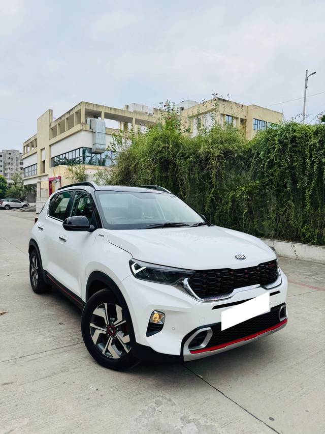 https://images10.gaadi.com/usedcar_image/4529544/original/processed_47584819-ae8c-4605-9e3d-91c80299662b.jpg?imwidth=6400