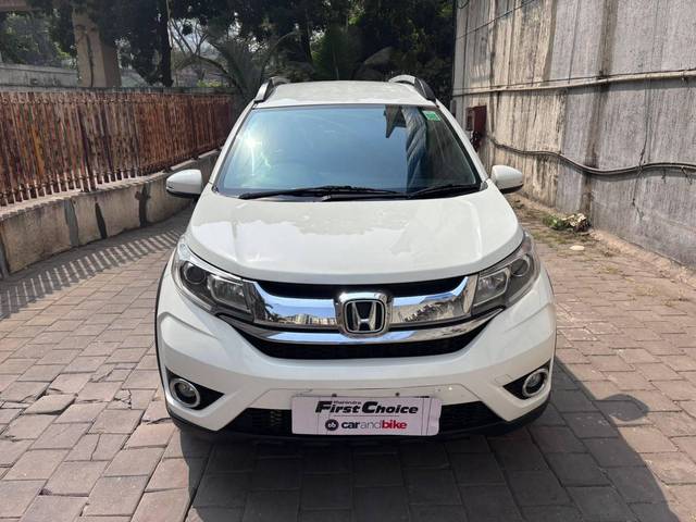 https://images10.gaadi.com/usedcar_image/4529587/original/processed_6f683a91859c323ceeaff724144b495e.jpeg?imwidth=6402
