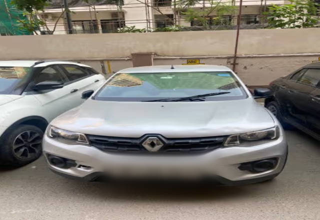 https://images10.gaadi.com/usedcar_image/4529593/original/f3b6bea8-6c16-4e07-9831-b92a7bf4cb84.?imwidth=6400