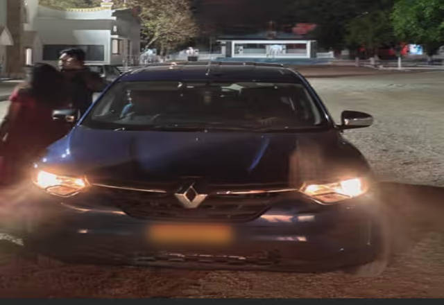 https://images10.gaadi.com/usedcar_image/4529606/original/6bdf28d2-3de8-4893-a160-d483a2370365.?imwidth=6401