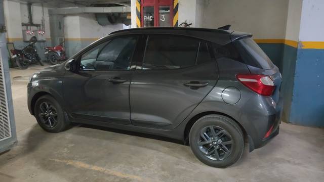 https://images10.gaadi.com/usedcar_image/4529608/original/45104d91-0978-492f-807c-6d6995426850.jpg?imwidth=6401