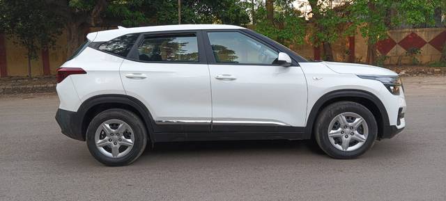 https://images10.gaadi.com/usedcar_image/4529653/original/3574367b053d5d1505b4f1da3c3fd060.jpeg?imwidth=6401