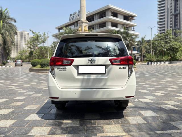 https://images10.gaadi.com/usedcar_image/4529664/original/processed_dfb0e556273343d457c5580fd0f6efd0.jpg?imwidth=6402