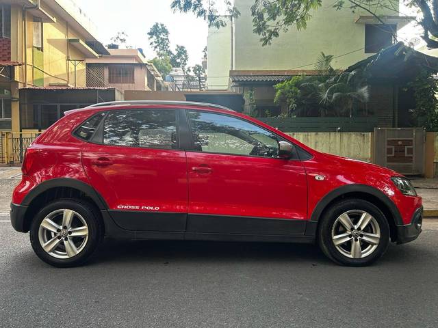 https://images10.gaadi.com/usedcar_image/4529665/original/processed_26c3f15b5915e3280ac9f31acc885422.jpg?imwidth=6401
