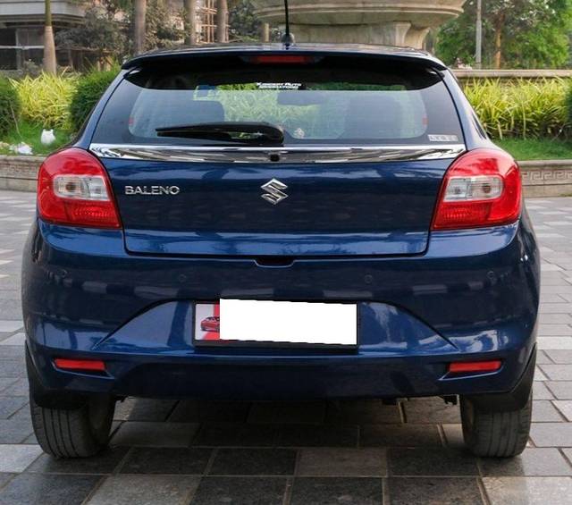 https://images10.gaadi.com/usedcar_image/4529676/original/processed_c163e256d376883bc5fae21e16dc2a68.jpg?imwidth=6401
