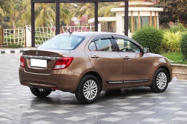 https://images10.gaadi.com/usedcar_image/4529677/original/processed_ecfd1f2783ee01d81448141c52696a6a.jpg?imwidth=6402