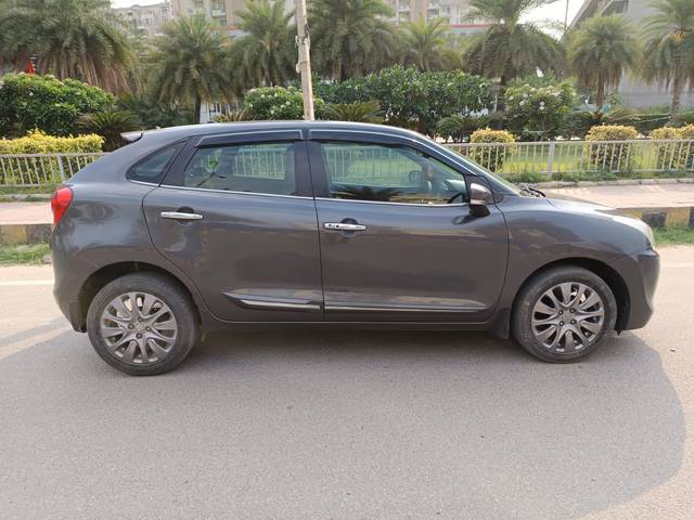 https://images10.gaadi.com/usedcar_image/4529682/original/72ca16f4fd1fa8cf7cb5be744439e29f.jpg?imwidth=6401