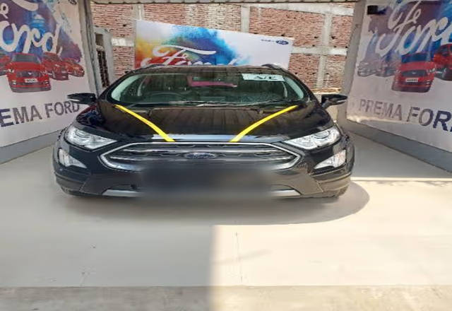 https://images10.gaadi.com/usedcar_image/4529693/original/d5b2ff81-06ac-4695-b536-85d1cace029c.?imwidth=6401