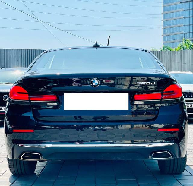 https://images10.gaadi.com/usedcar_image/4529697/original/processed_f53ef88828f960d25eda0f748210fa52.jpg?imwidth=6402
