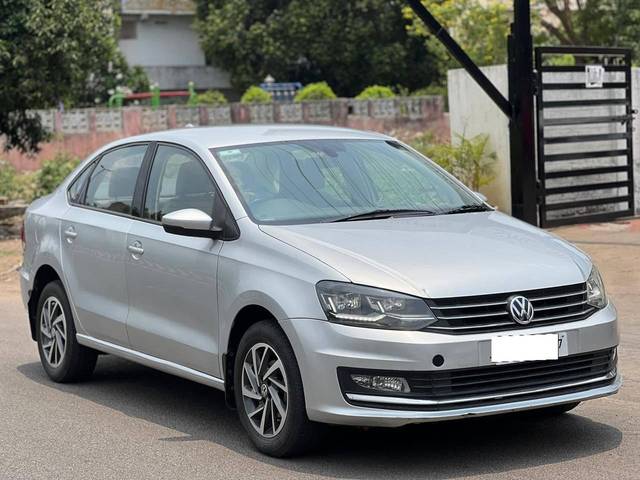 https://images10.gaadi.com/usedcar_image/4529700/original/processed_fa063b30a588a095930babc7458fbc9b.jpg?imwidth=6400