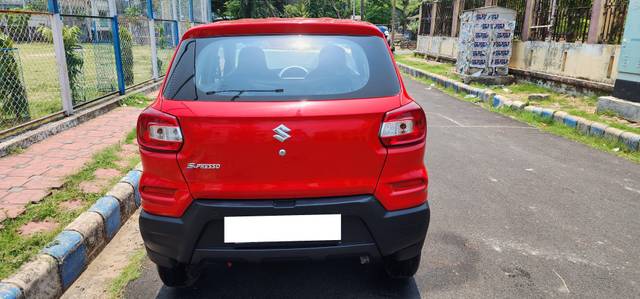 https://images10.gaadi.com/usedcar_image/4529704/original/processed_539c4ae0fb7744522bd43b71f6cad03a.jpg?imwidth=6401