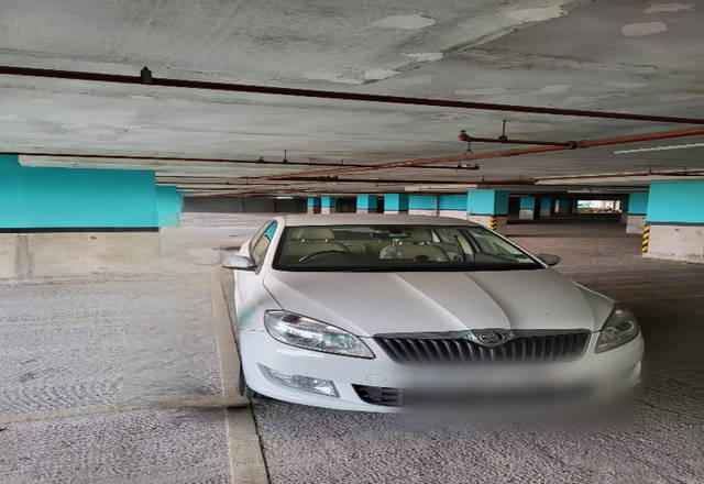 https://images10.gaadi.com/usedcar_image/4529722/original/87b4e7ed-1b9b-4bee-a490-e01f9abbd1af.?imwidth=6400