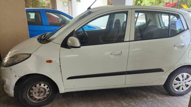 https://images10.gaadi.com/usedcar_image/4529727/original/3186e29b-bd7a-4b21-ad2f-f5920438bac1.jpg?imwidth=6402