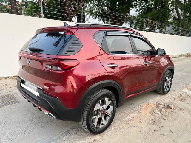 https://images10.gaadi.com/usedcar_image/4529780/original/processed_e0b301068a1f229619823a684729d50d.jpg?imwidth=6402