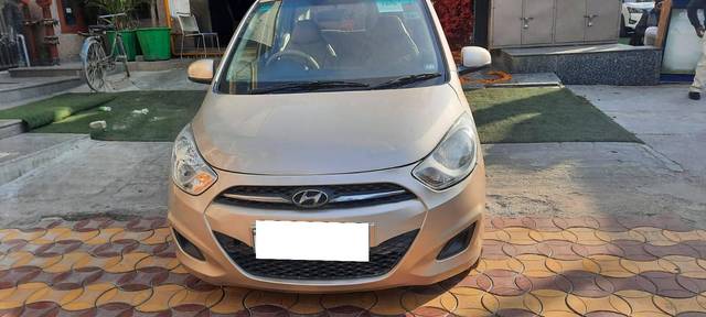 https://images10.gaadi.com/usedcar_image/4529785/original/processed_039e2972660947331759db958cbf2e8d.jpg?imwidth=6400