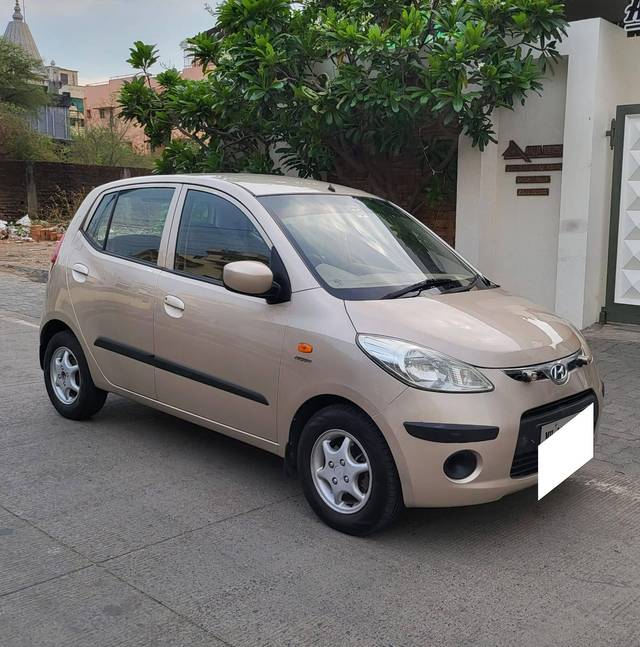 https://images10.gaadi.com/usedcar_image/4529786/original/processed_1fc80214a9008b67cd2d966bc044aa47.jpg?imwidth=6400