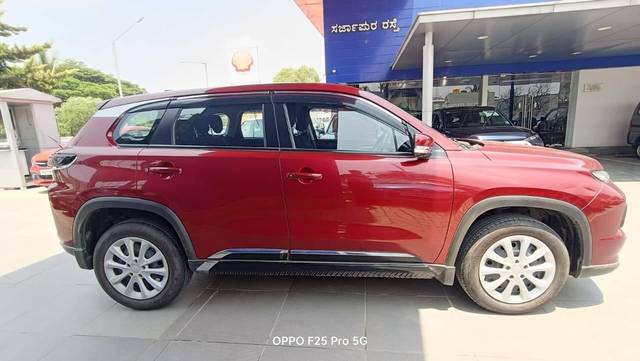 https://images10.gaadi.com/usedcar_image/4529804/original/processed_1869676b715f0f9023d413ff81345457.jpg?imwidth=6401