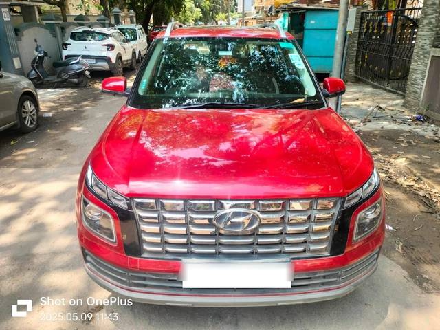https://images10.gaadi.com/usedcar_image/4529807/original/processed_d1466f4dddd7e2cd0a2dccde6c1114b4.jpeg?imwidth=6400