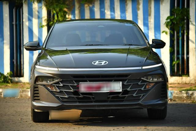 https://images10.gaadi.com/usedcar_image/4529811/original/processed_1c46cc1e542ba4216bb05ed00171e066.jpg?imwidth=6401