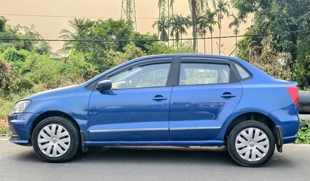 https://images10.gaadi.com/usedcar_image/4529818/original/691d0a42b91b9f9698de1f507263845b.jpg?imwidth=6402