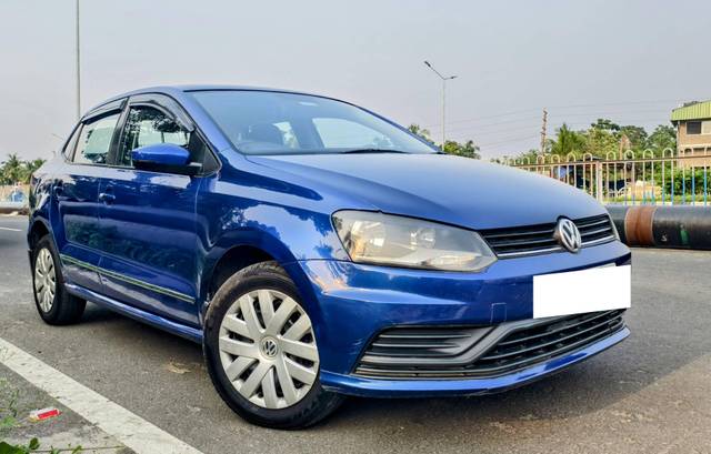 https://images10.gaadi.com/usedcar_image/4529818/original/processed_d127d92c02aa6c9d373ce2872b95981b.jpg?imwidth=6400