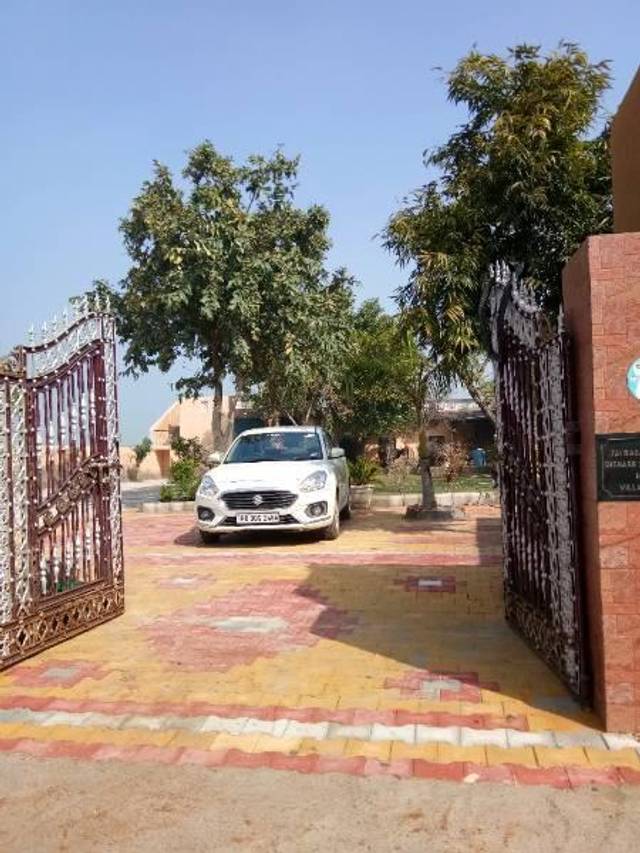 https://images10.gaadi.com/usedcar_image/4529820/original/processed_b79b7109-4fe9-4fe5-a82d-0ee1566967b3.jpg?imwidth=6400