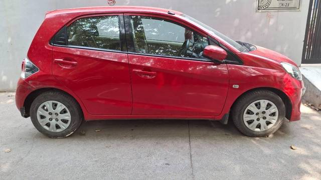https://images10.gaadi.com/usedcar_image/4529845/original/processed_ab60b602-8d6a-4289-9eaa-b067287d2a7b.jpg?imwidth=6401