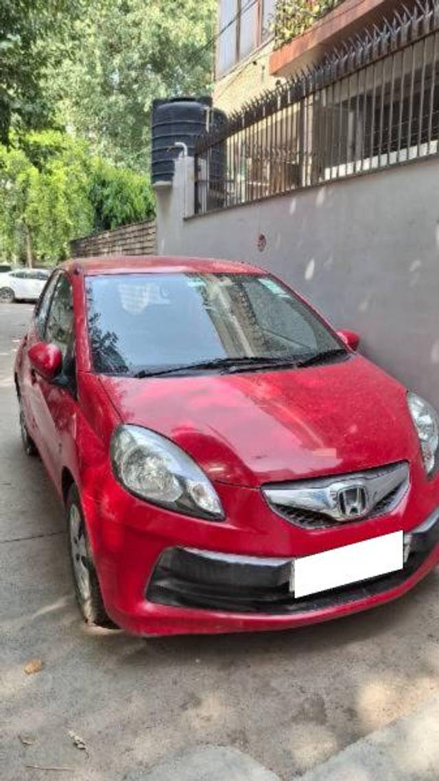 https://images10.gaadi.com/usedcar_image/4529845/original/processed_aec83ee4-72e4-4d28-ab2b-93182fd6782b.jpg?imwidth=6402