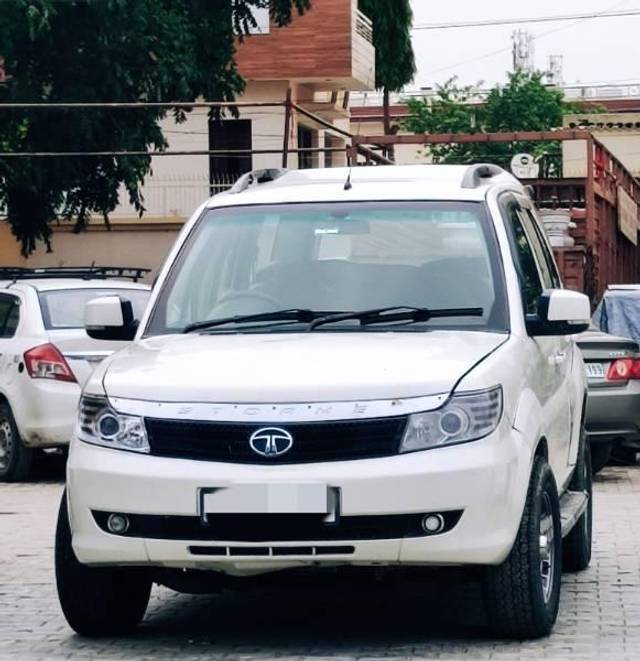 https://images10.gaadi.com/usedcar_image/4529870/original/processed_2cdbb4e6-8c32-4c90-974c-9167a7bbb150.jpg?imwidth=6400