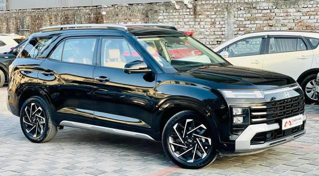 https://images10.gaadi.com/usedcar_image/4529884/original/processed_85b28c21a72f330a37ddf433b0cd2528.jpg?imwidth=6400