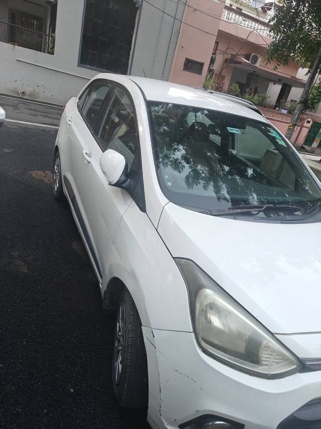 https://images10.gaadi.com/usedcar_image/4529905/original/2c962b3a-2477-48f3-953a-6a2c24aa0426.jpg?imwidth=6402