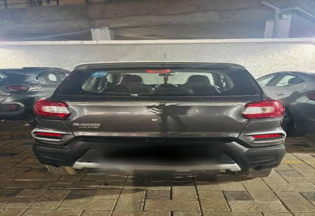https://images10.gaadi.com/usedcar_image/4529930/original/f5b8df64-7161-46e7-b32b-1c4e4ca22292.?imwidth=6400