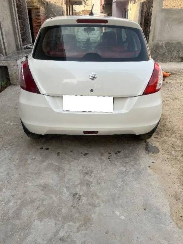 https://images10.gaadi.com/usedcar_image/4529932/original/processed_c47d13a0-a922-4b37-b3bd-b7d77b13c78c.jpeg?imwidth=6402