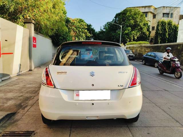 https://images10.gaadi.com/usedcar_image/4529935/original/processed_219eec551a5fe4dc4c028e3c82ba3b8f.jpeg?imwidth=6402