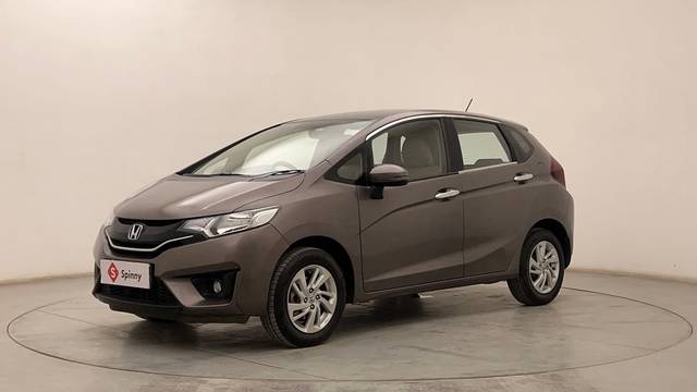 https://images10.gaadi.com/usedcar_image/4529957/original/80972946461639c7331fc00fe29b7290.JPG?imwidth=6400