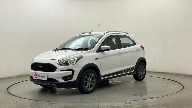 https://images10.gaadi.com/usedcar_image/4529968/original/725d3b966d6d9d9f6ab2665546e6c2cd.JPG?imwidth=6400