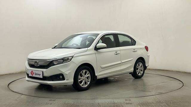 https://images10.gaadi.com/usedcar_image/4529971/original/0a4f3effea5a4358117946a17f08c666.JPG?imwidth=6400