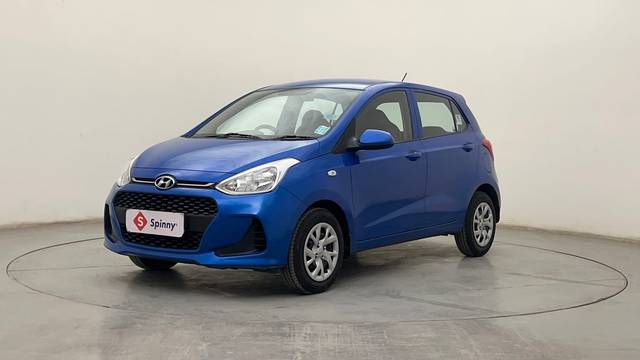 https://images10.gaadi.com/usedcar_image/4529983/original/43bdf2a23bcfc465298fe1fd6e38a04c.JPG?imwidth=6400