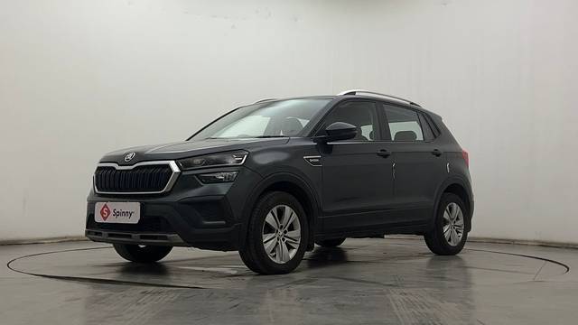 https://images10.gaadi.com/usedcar_image/4529994/original/adf1b12cc1ea2dedd78ce1c11b32a197.JPG?imwidth=6400