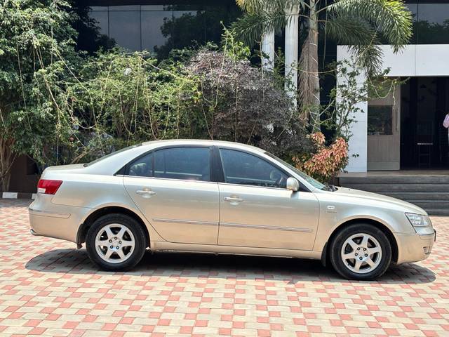 https://images10.gaadi.com/usedcar_image/4530046/original/a671f57e2f9f25164c54bb96b75429f8.jpg?imwidth=6401