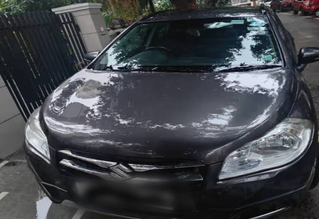 https://images10.gaadi.com/usedcar_image/4530054/original/c8697221-01ab-439c-86e4-81c55462d2b0.?imwidth=6400