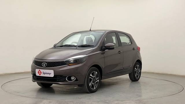 https://images10.gaadi.com/usedcar_image/4530066/original/3ef740abe38e58e92ab5881aa7841e6b.JPG?imwidth=6400