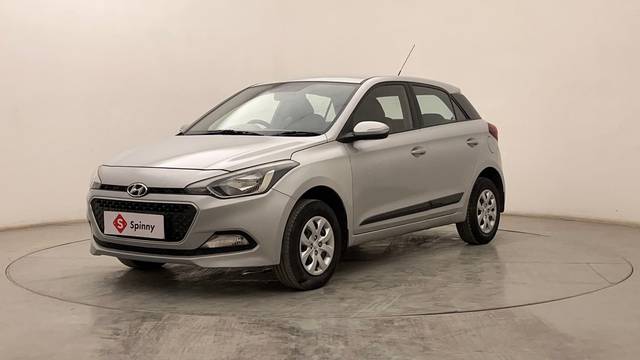 https://images10.gaadi.com/usedcar_image/4530124/original/744ee5a4e1e2c1c15e2122890f52ca4e.JPG?imwidth=6400
