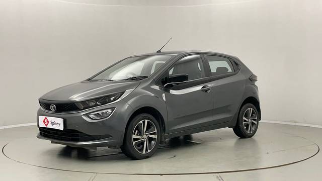 https://images10.gaadi.com/usedcar_image/4530130/original/a8c6db521bb40df4ff33cb6895d123a3.JPG?imwidth=6400
