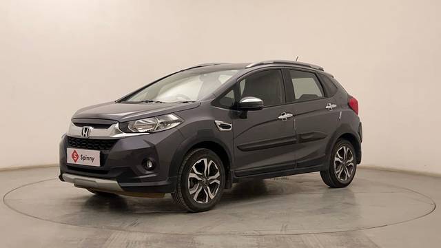 https://images10.gaadi.com/usedcar_image/4530148/original/7f7229f54d72ec0acfa536358016595c.JPG?imwidth=6400
