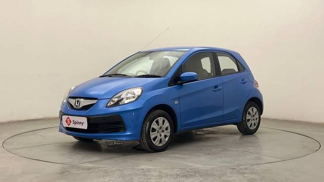 https://images10.gaadi.com/usedcar_image/4530152/original/7288b5d36332649a7e8da4c9ef5516cd.JPG?imwidth=6400